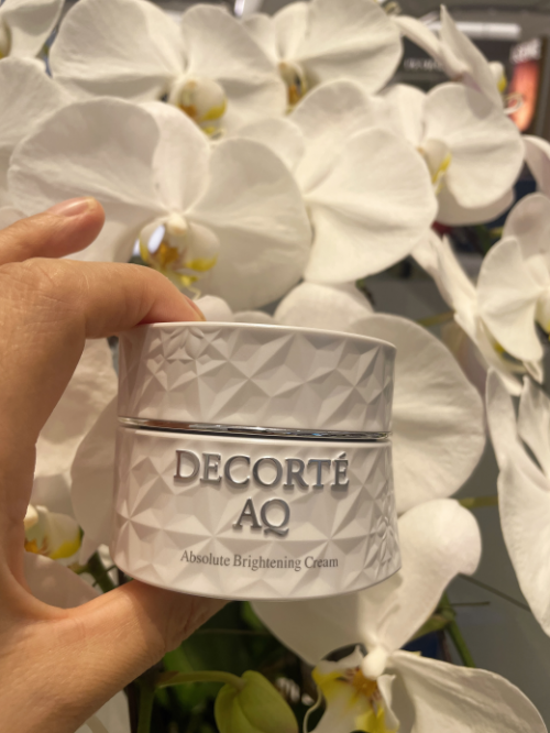 黄黑皮美白面霜怎么挑？近期4款温和实测，告别反黑焦虑