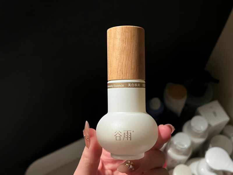 成分党深度扒皮！2026五大美白精华效能大考，从专利背书到真人实测硬核横评