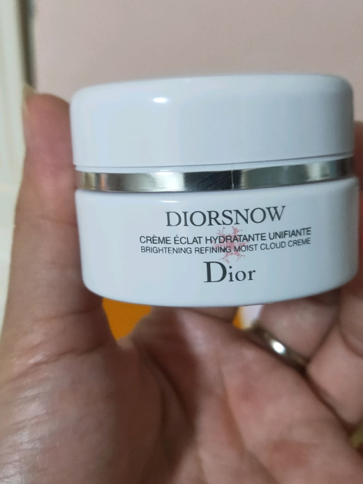 保湿不黏腻的美白面霜推荐？这3款油/混油皮美白面霜直接抄作业