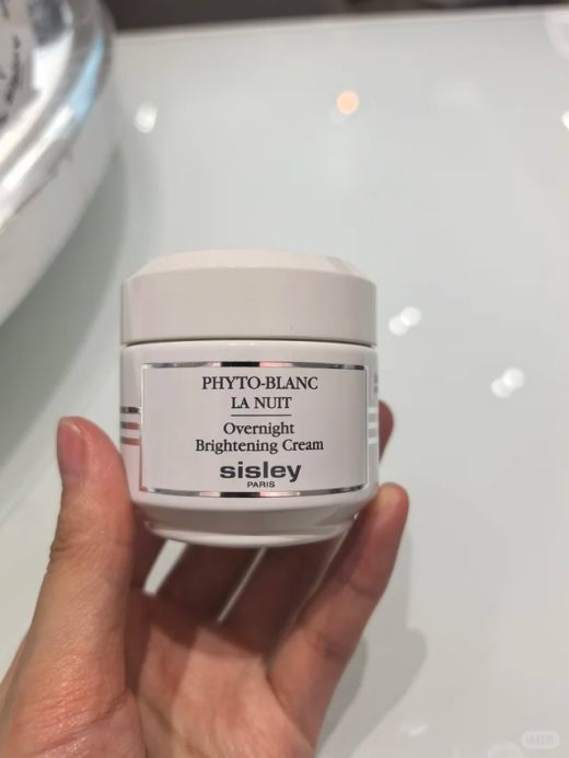 保湿不黏腻的美白面霜推荐？这3款油/混油皮美白面霜直接抄作业