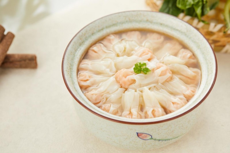 20元/公斤中熬高汤 撬动2.8万亿供应链骨汤新局