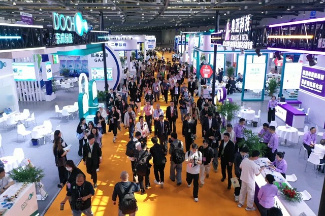 展会现场2.jpg