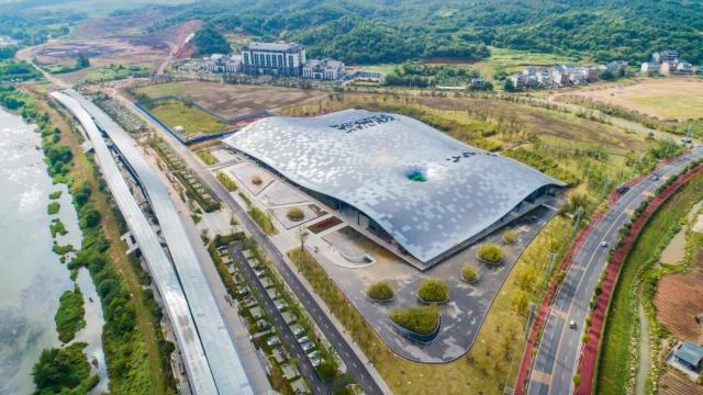 上饶市云谷田园生态小镇18日开园迎客农旅融合助推乡村振兴