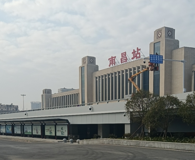 南昌市火车站东广场春节前将启用