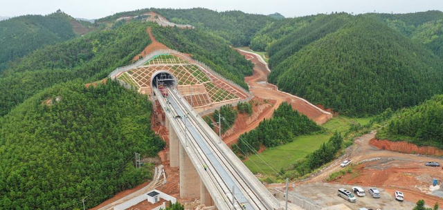 赣(州)深(圳)高铁广东段与江西段在广东省河源市和平县下车镇和一村